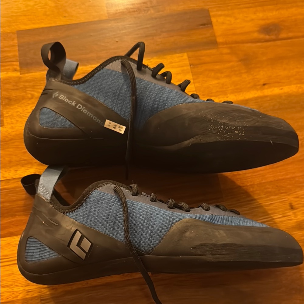 Black Diamond Blue climbing shoes. New